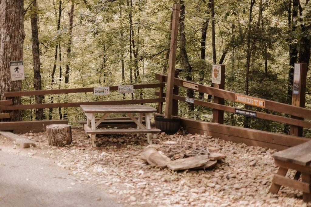 Misty Mountain Sunrise Villa Sevierville Exterior photo